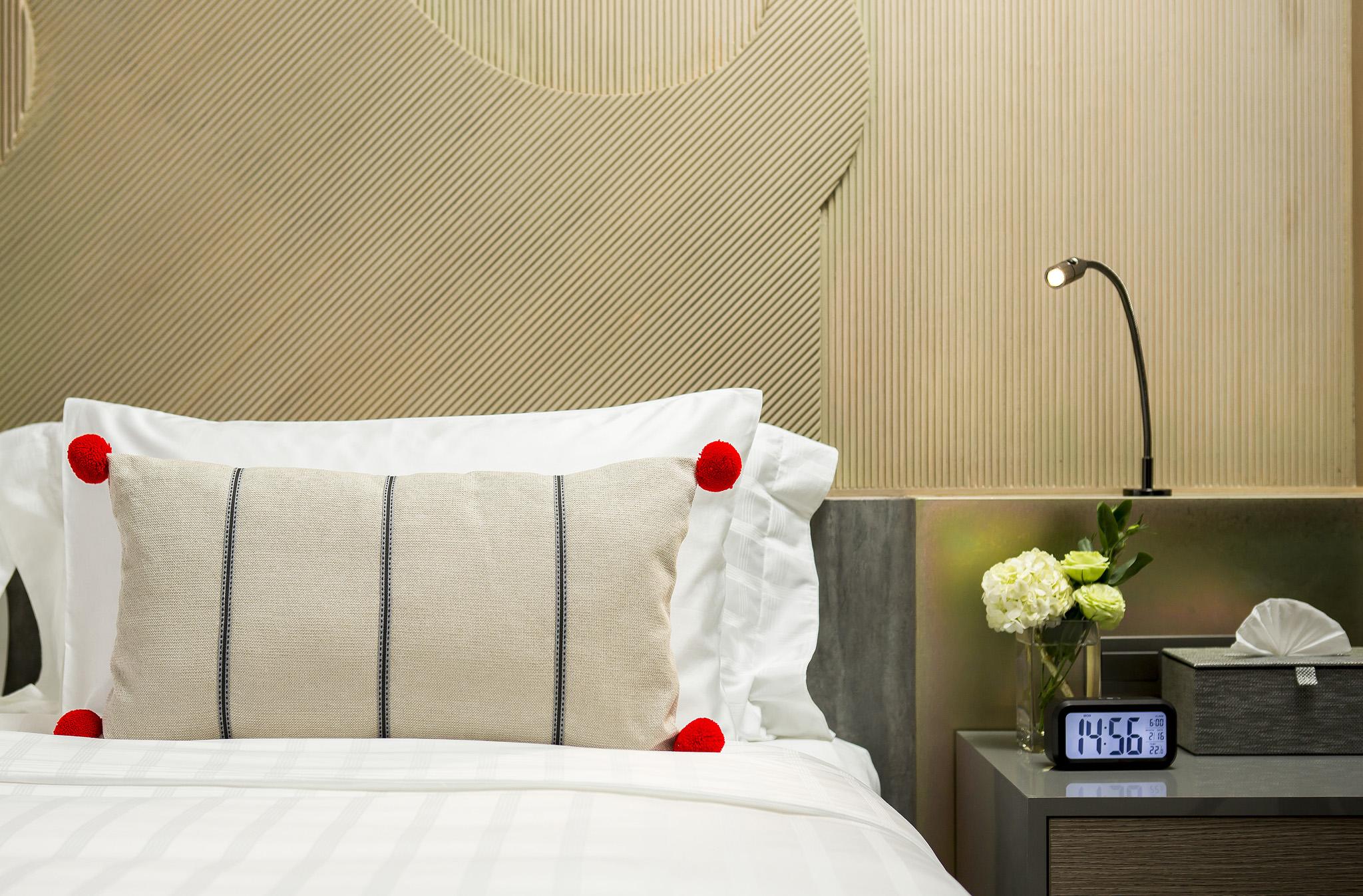 U Nimman Chiang Mai Ξενοδοχείο Εξωτερικό φωτογραφία A bedside lamp
